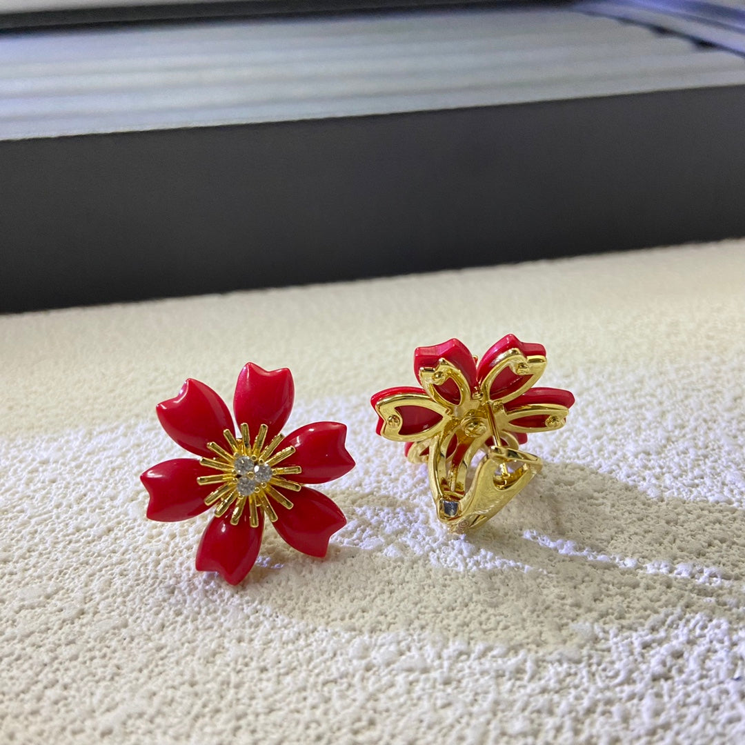 X5Q85VA272X Popular Necklaces. Earrings