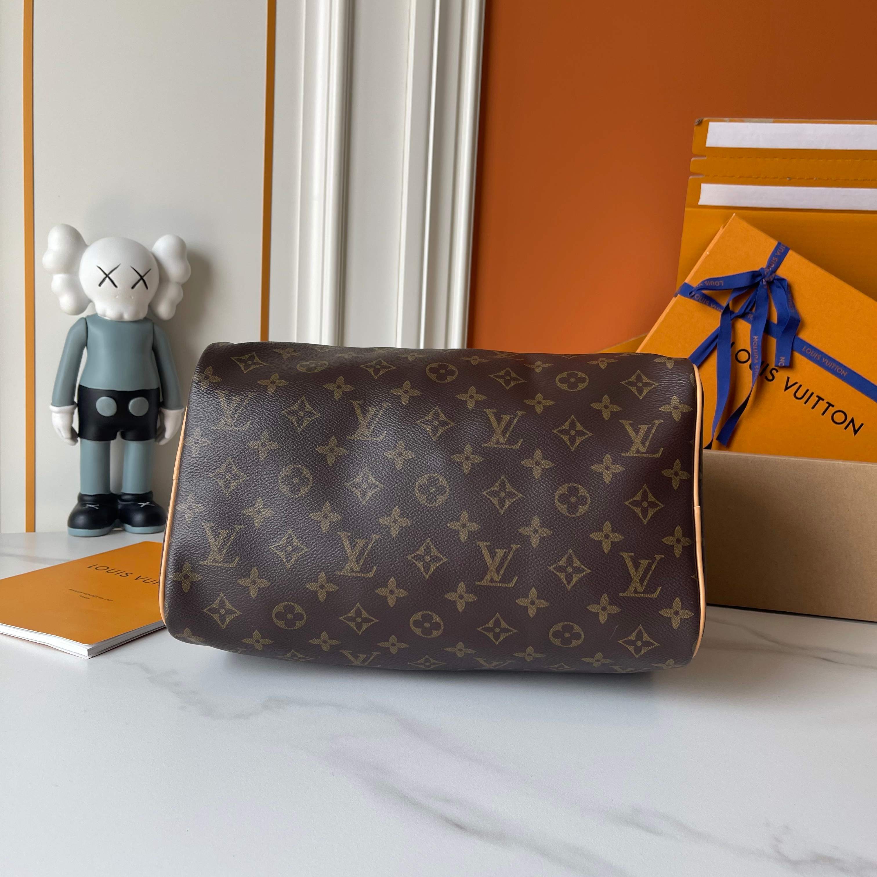 B1N86E8 Popular leather bag